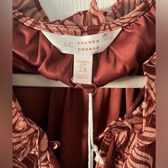 LC Lauren Conrad 2X Long Sleeve Maroon Dress with gold shimmer ✨NWT - Picture 4 of 15